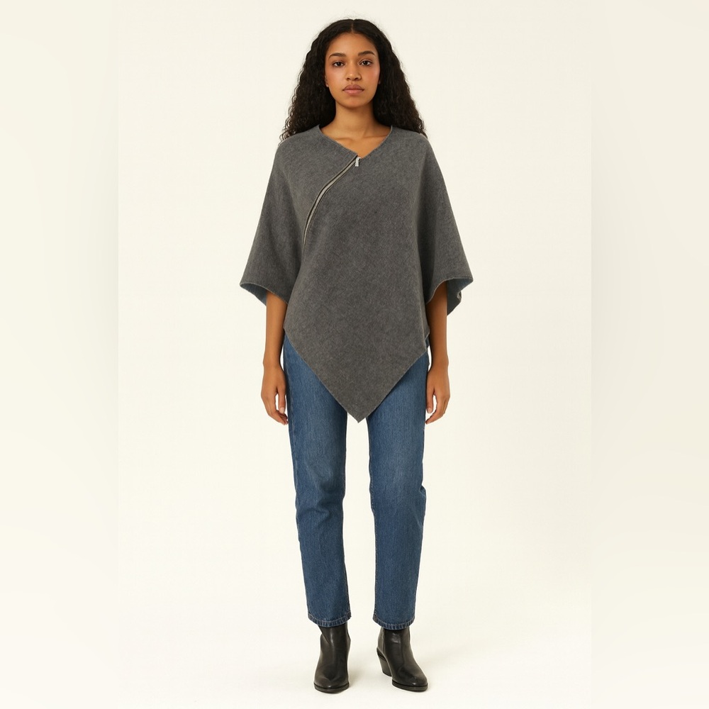 Nardi & Tagliaferri Wool Poncho Cape – One Size – Made in Italy